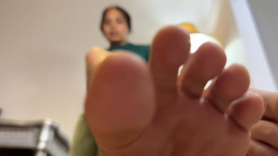 Goddess Montera – Foot slave for Life